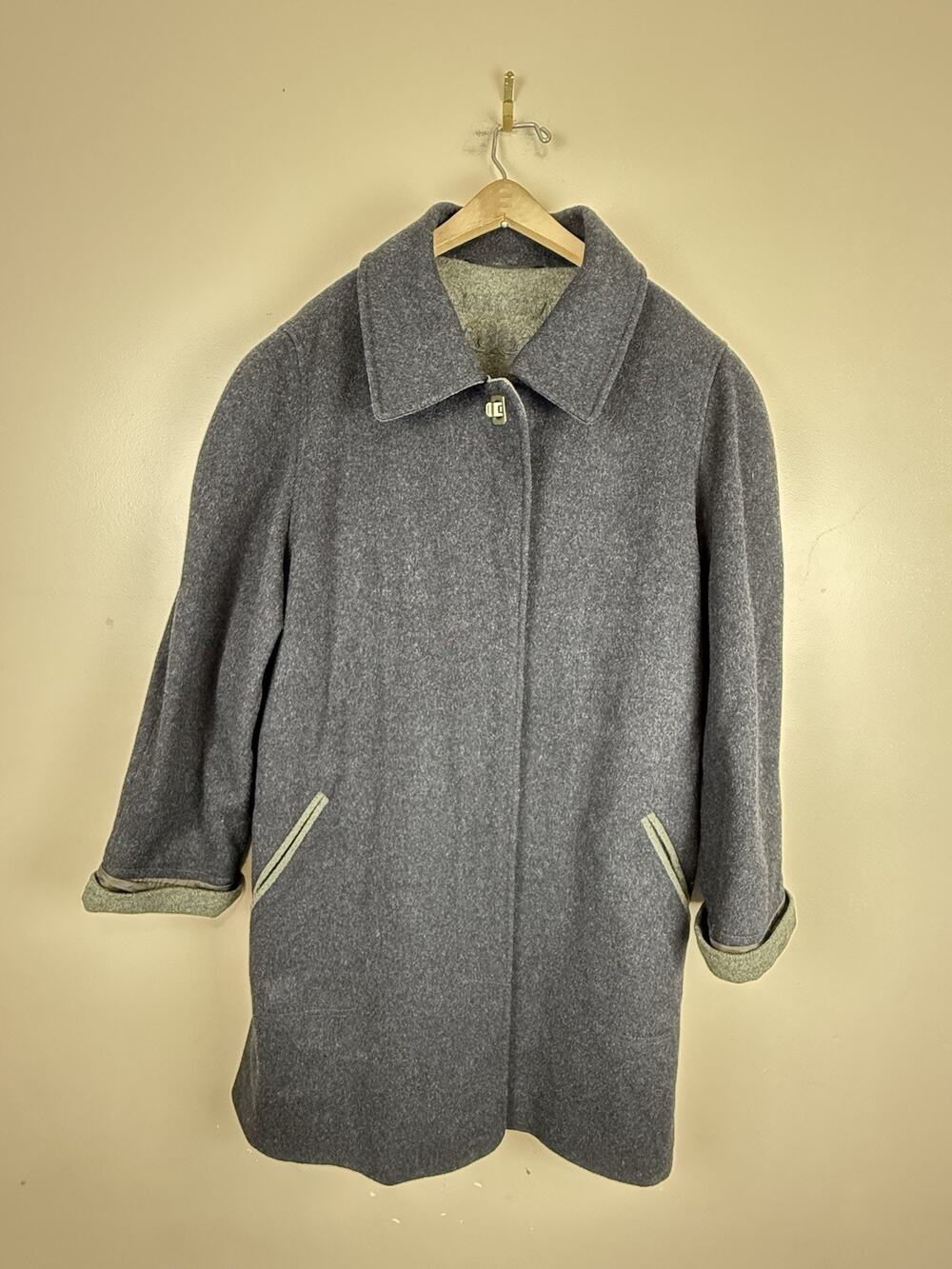 Vintage Marcona Women’s Wool & Alpaca Overcoat Gray with Green Cuffs Size 12